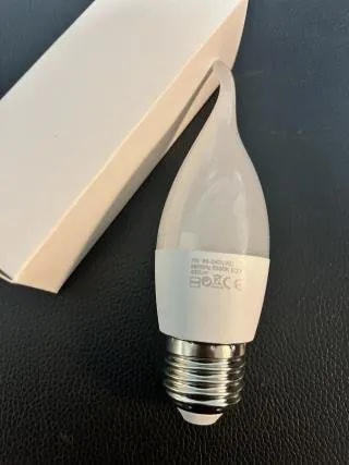 Foco LED Vela Llama E27 7W Luz Blanca 6500K