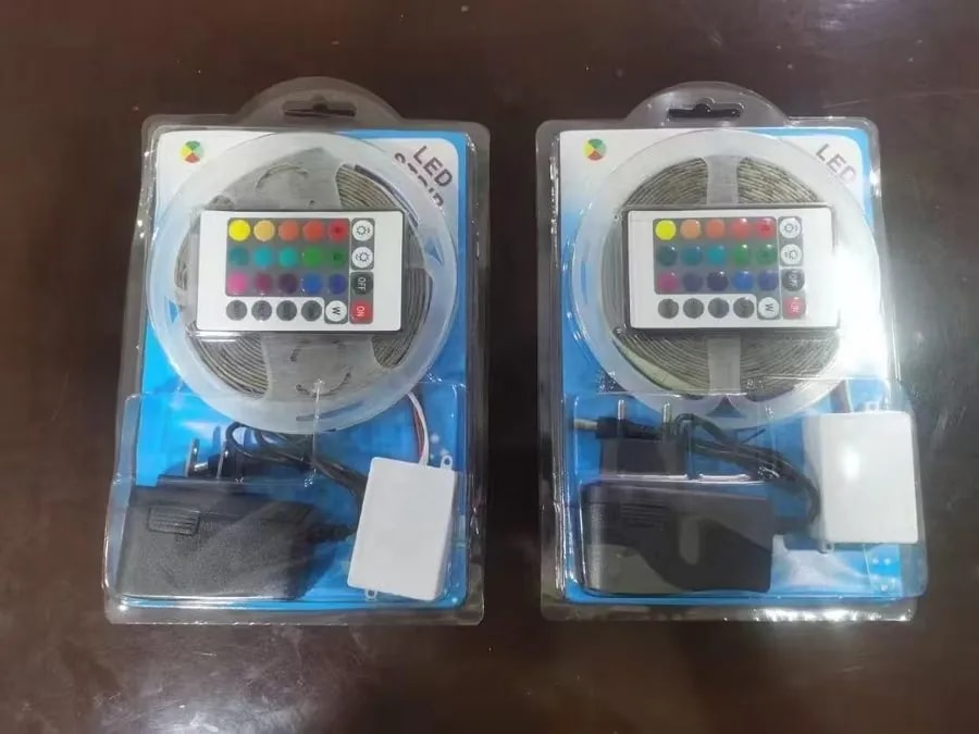 Tira LED RGB 2835 con Control Remoto y Adaptador